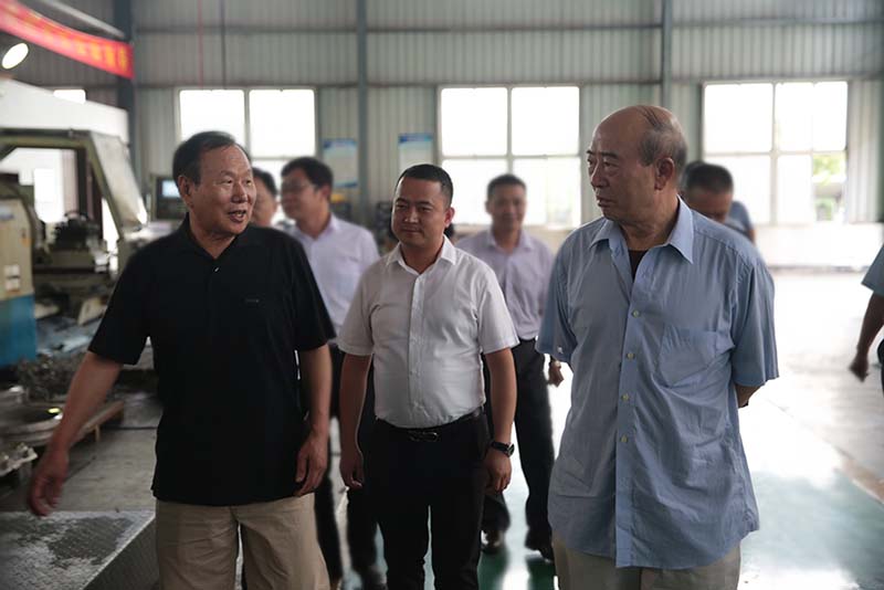 中国人民解放军海军原副司令员等一行莅临我公司考察指导